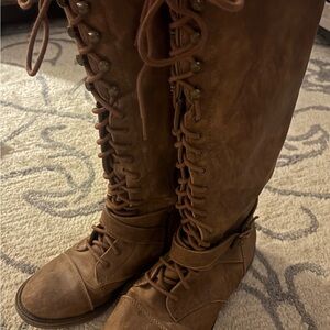 Universal Thread Brown Lace-Up Boots Rugged Style